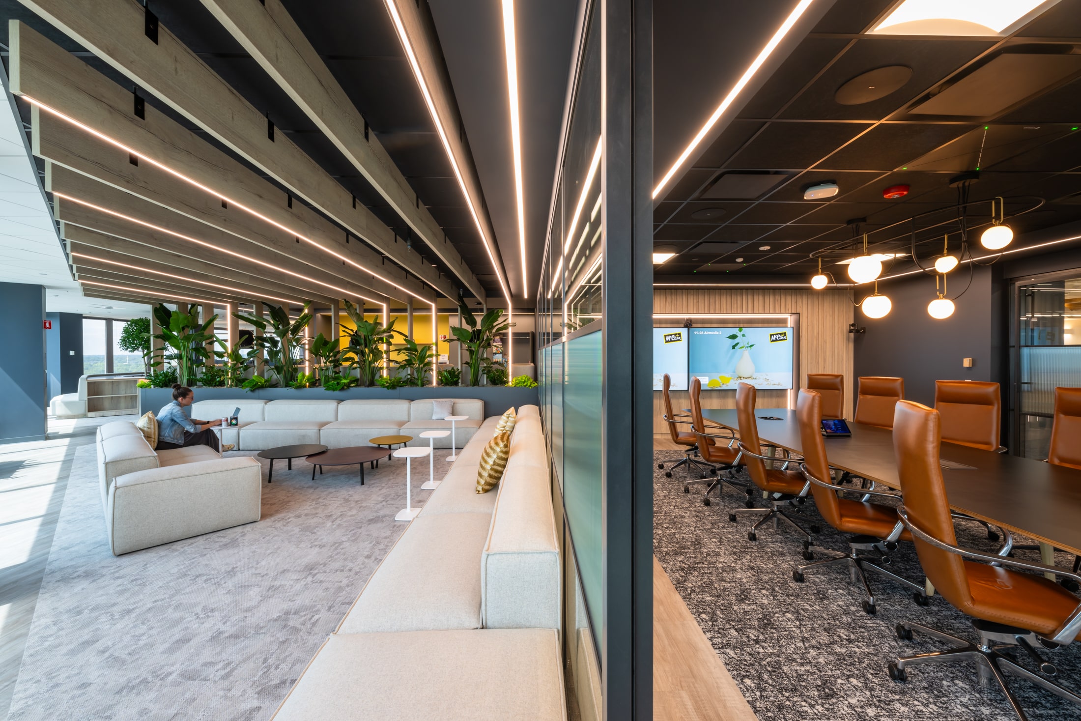 Commercial Design Consultants, Commercial Fit Out, Chameleon Business Interiors